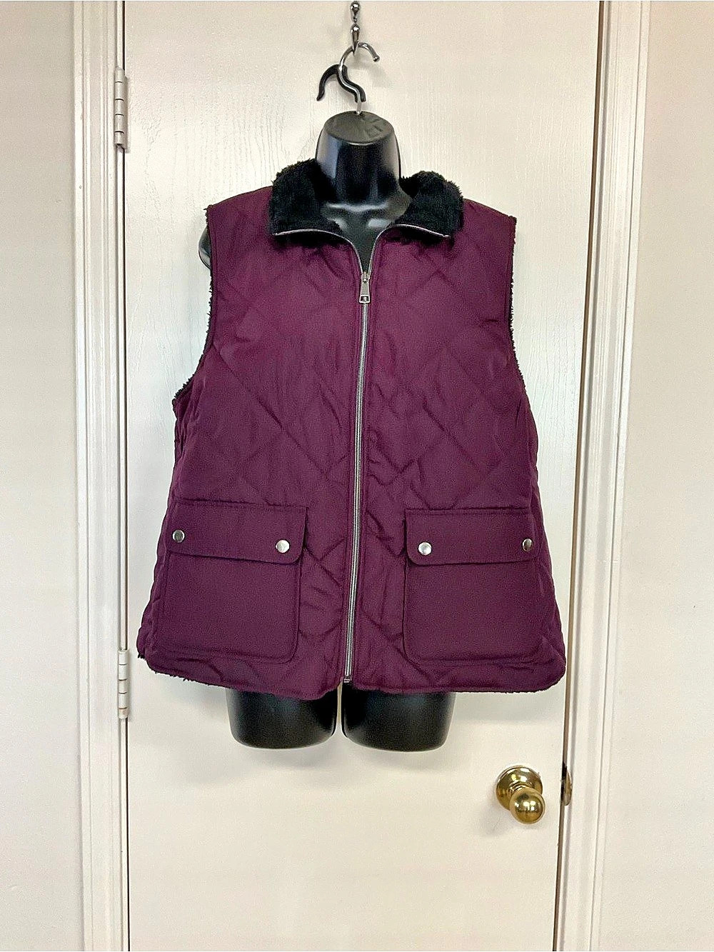 Christopher Banks Quilted Faux Fur Collar Vest in Purple Size 14W NWT